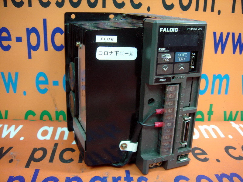 FUJI ELECTRIC RYS152S3-VVS AC SERVO DRIVER - PLC DCS SERVO Control